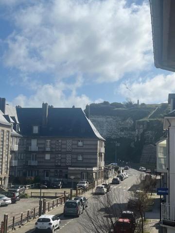 Appartement Meuble En Plein Coeur De St Valery En Caux Saint-Valery-en-Caux Zewnętrze zdjęcie